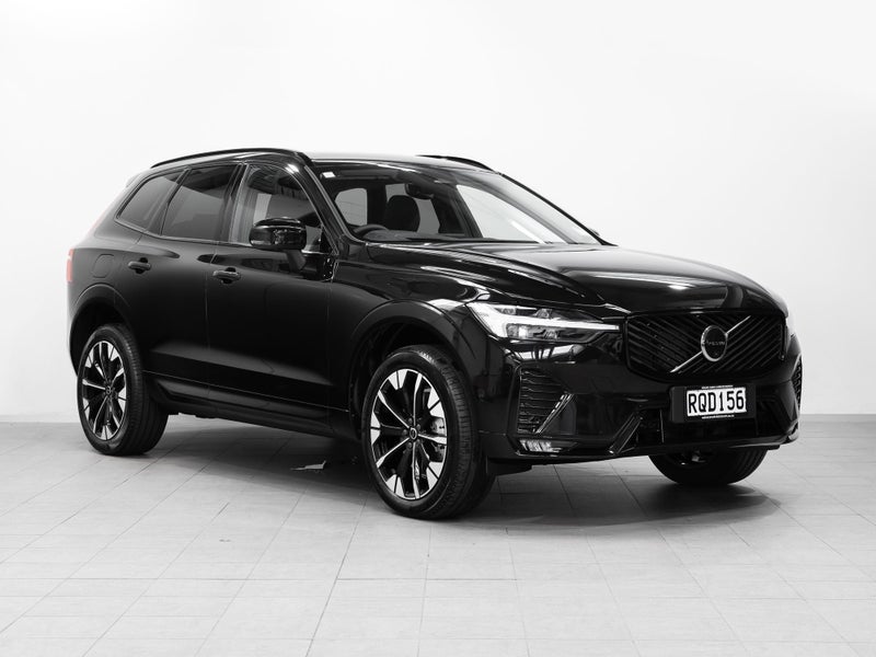 2026 Volvo XC60 B5 Ultra Dark AWD