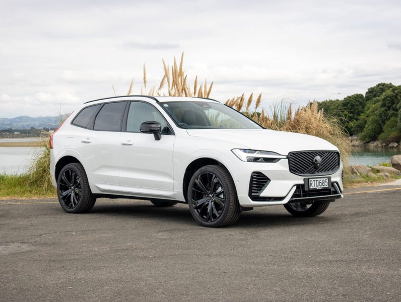 2026 Volvo XC60 T8 ULTRA PHEV