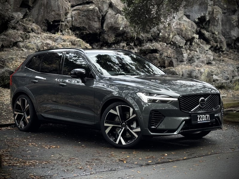 2026 Volvo XC60 T8 Ultra Plug-in Hybrid
