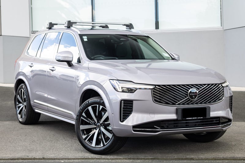 2026 Volvo XC90 B5 AWD Plus