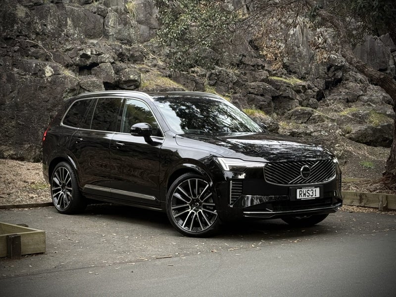 2026 Volvo XC90 B5 AWD Ultra Bright
