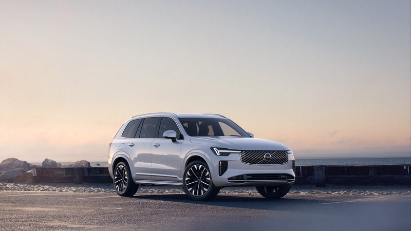 2026 Volvo XC90 B5 AWD Ultra Bright