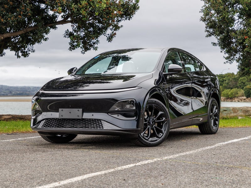 2026 XPENG G6 AWD LONG RANGE PERFORMANCE BLACK...