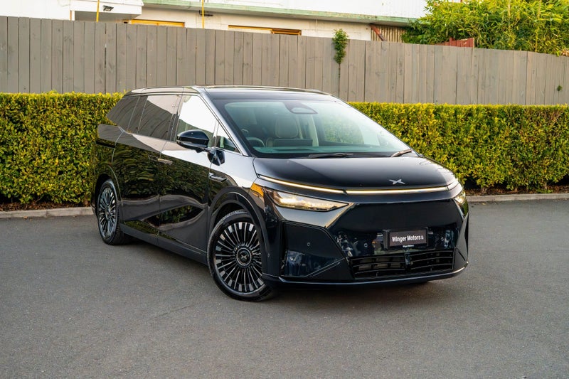2026 XPENG X9 FWD Standard Range