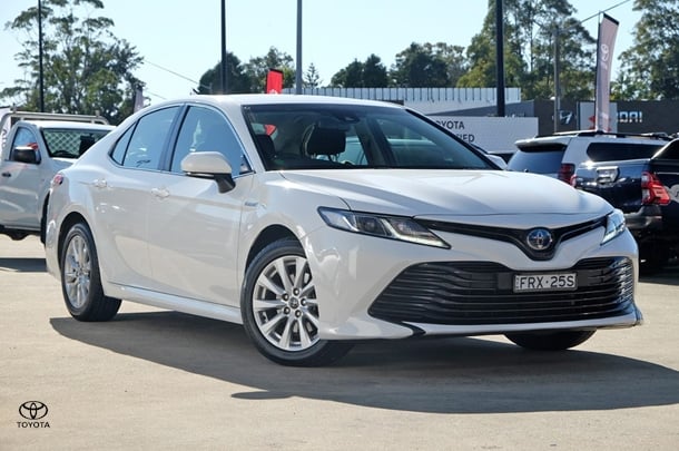 2019 Toyota Camry Hybrid Ascent