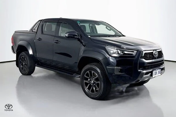2023 Toyota Hilux Rogue