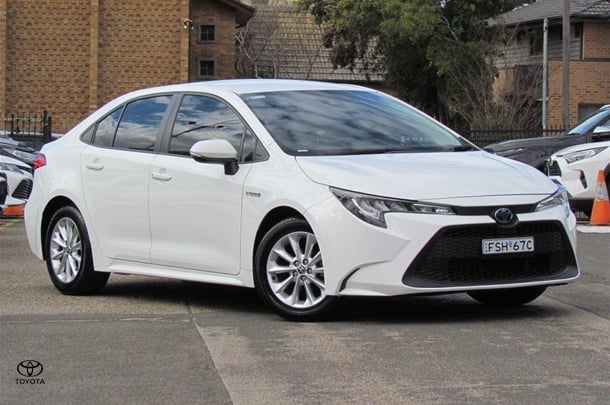 2022 Toyota Corolla Sedan Hybrid Ascent Sport