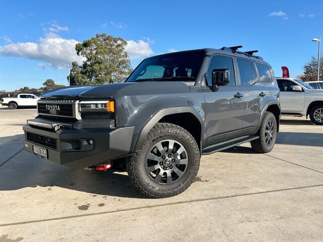 2024 Toyota Prado Altitude
