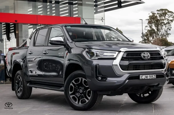 2020 Toyota HILUX SR5