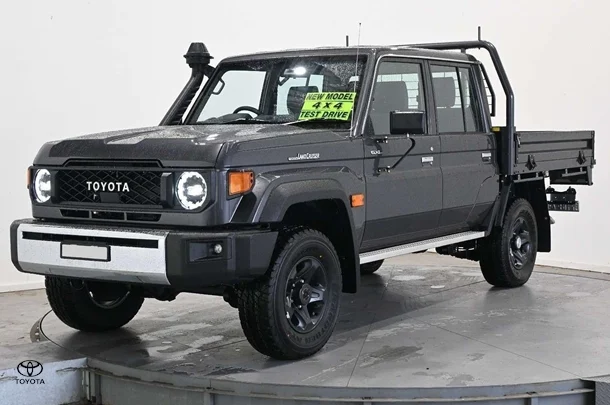 2025 Toyota LC Military GXL