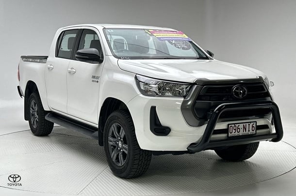 2023 Toyota Hilux 4x4 SR