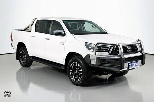 2022 Toyota Hilux SR5