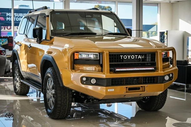 2024 Toyota Prado Altitude