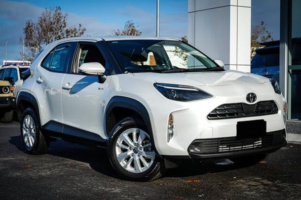 2024 Toyota Yaris Cross Hybrid GX