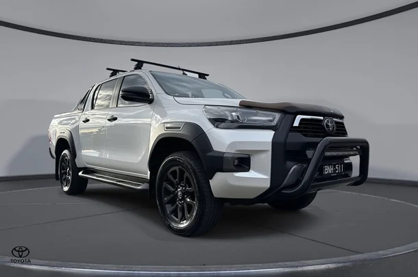 2020 Toyota HILUX Rogue