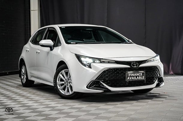 2024 Toyota COROLLA Ascent Sport