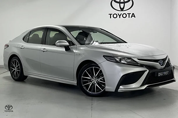 2022 Toyota Camry Hybrid SL