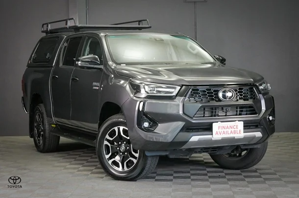 2024 Toyota Hilux 4x4 SR5