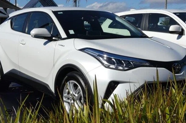 2023 Toyota C-HR GXL
