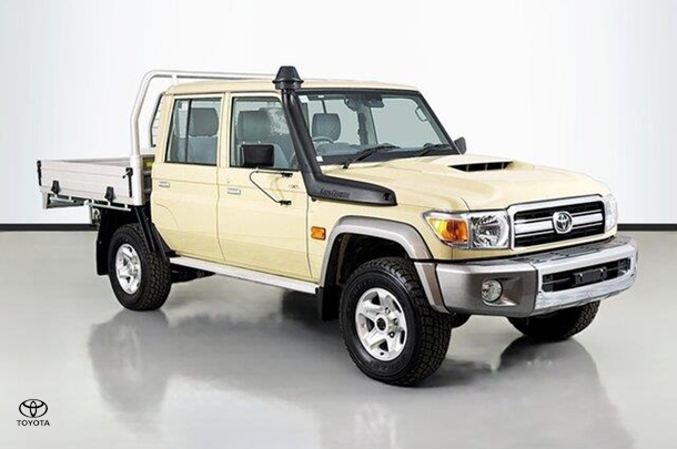 2022 Toyota LANDCRUISER MILITARY GXL