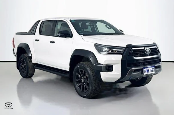 2023 Toyota Hilux Rogue