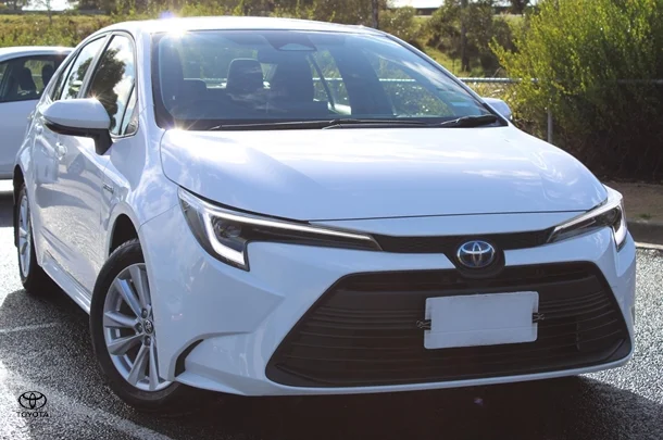 2023 Toyota Corolla Sedan Hybrid Ascent Sport