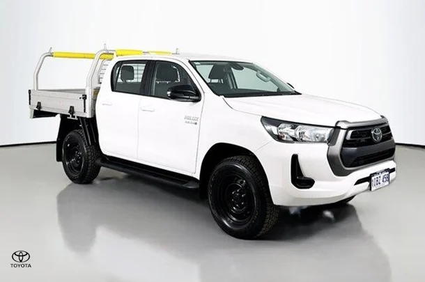 2023 Toyota Hilux SR