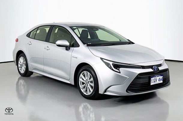 2023 Toyota Corolla Sedan Hybrid Ascent Sport