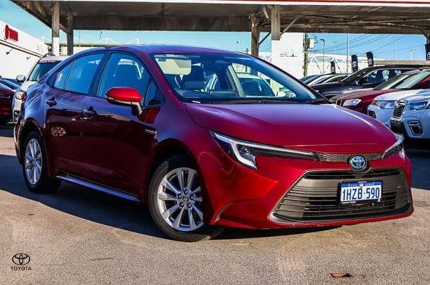 2023 Toyota Corolla Sedan Hybrid Ascent Sport