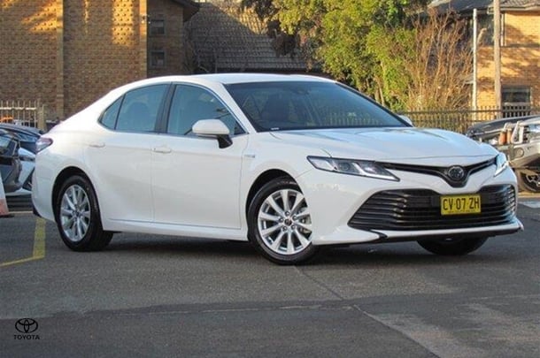 2019 Toyota Camry Hybrid Ascent