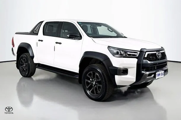 2022 Toyota Hilux Rogue