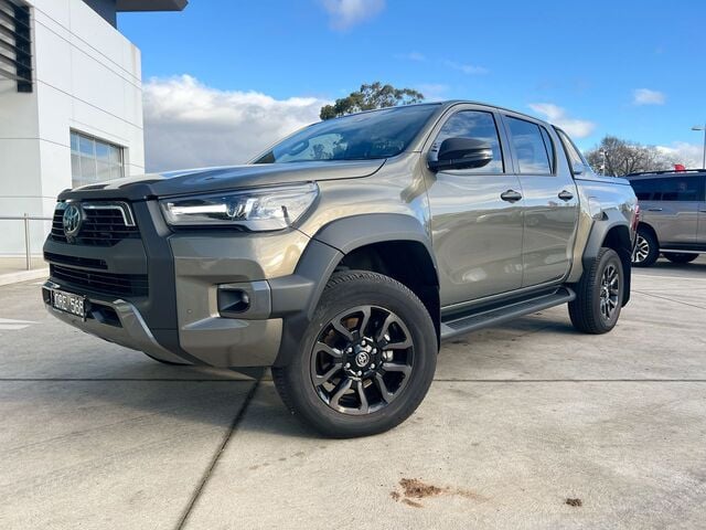 2023 Toyota HILUX Rogue