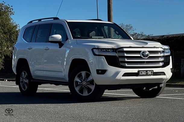 2022 Toyota LANDCRUISER VX