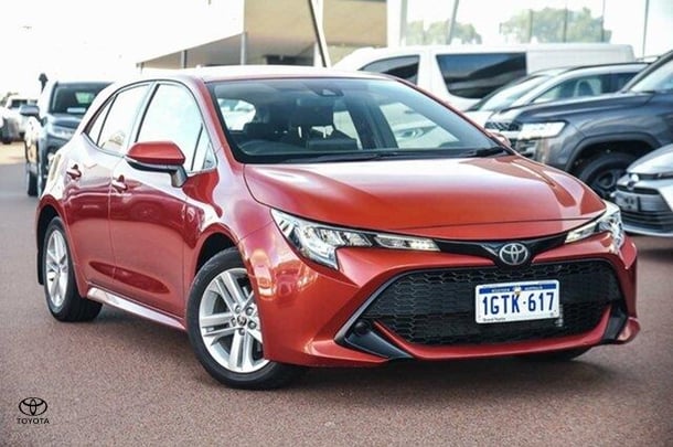 2018 Toyota COROLLA Ascent Sport