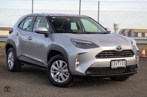 2024 Toyota Yaris Cross Hybrid GX