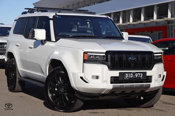 2024 Toyota Prado Kakadu