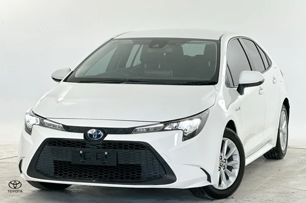 2022 Toyota Corolla Sedan Hybrid Ascent Sport