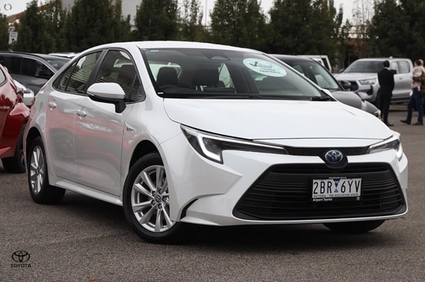 2024 Toyota Corolla Sedan Hybrid Ascent Sport
