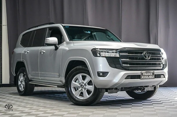 2024 Toyota Landcruiser GXL