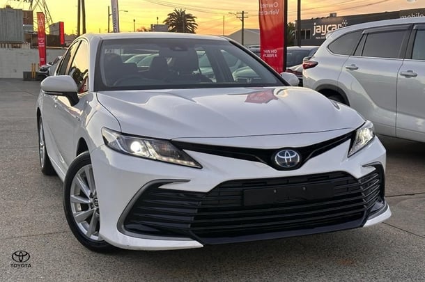 2023 Toyota Camry Hybrid Ascent