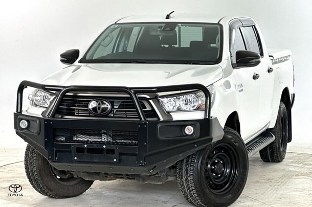 2020 Toyota Hilux SR