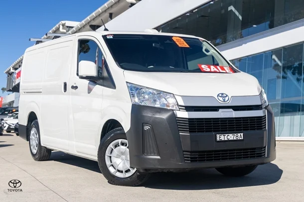 2022 Toyota HIACE LWB