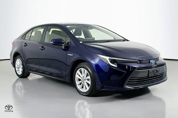 2023 Toyota Corolla Sedan Hybrid Ascent Sport