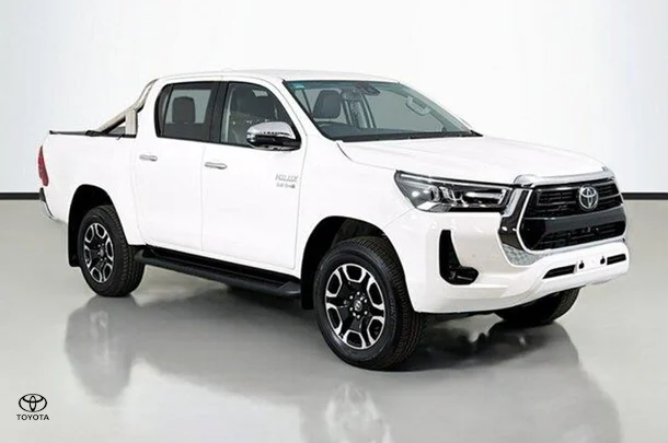 2023 Toyota Hilux SR5