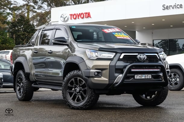 2024 Toyota HILUX Rogue