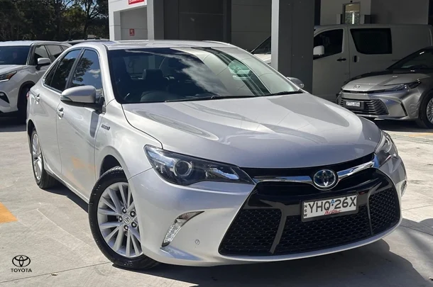 2017 Toyota Camry Hybrid Hybrid Atara SL
