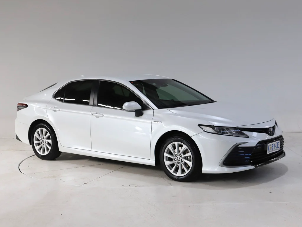 2022 Toyota Camry Hybrid Ascent