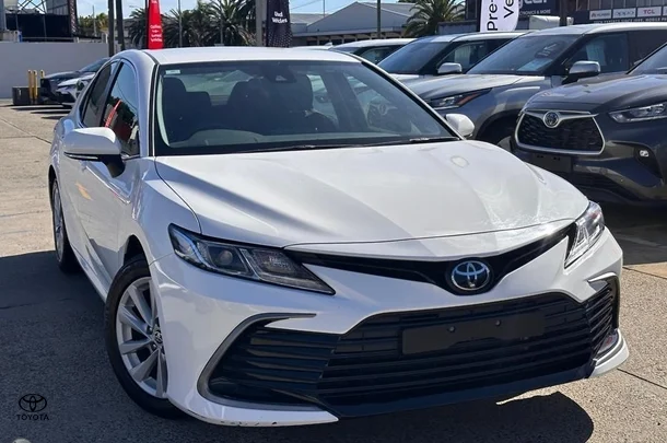 2023 Toyota Camry Ascent