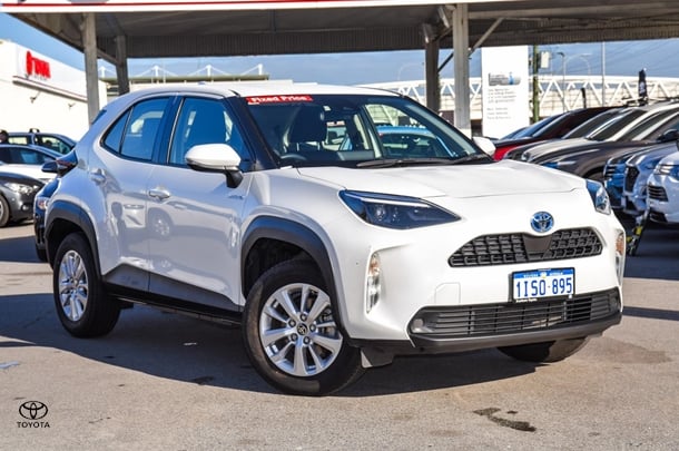 2023 Toyota Yaris Cross Hybrid GX