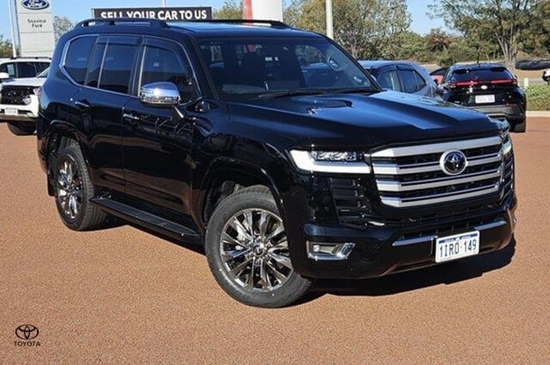 2023 Toyota LandCruiser Sahara ZX